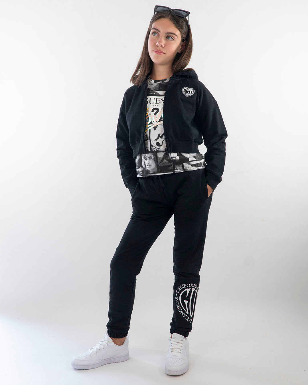 Felpa corta a peso medio con zip e cappuccioGUESS