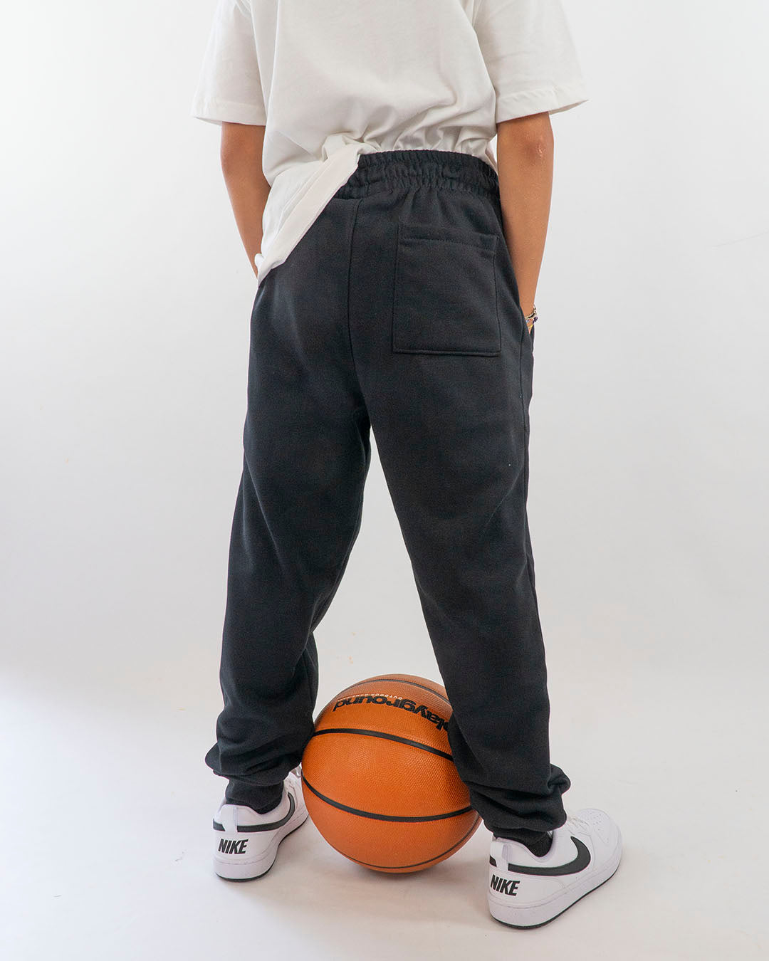 Pantaloni a peso medio con scritta JORDAN