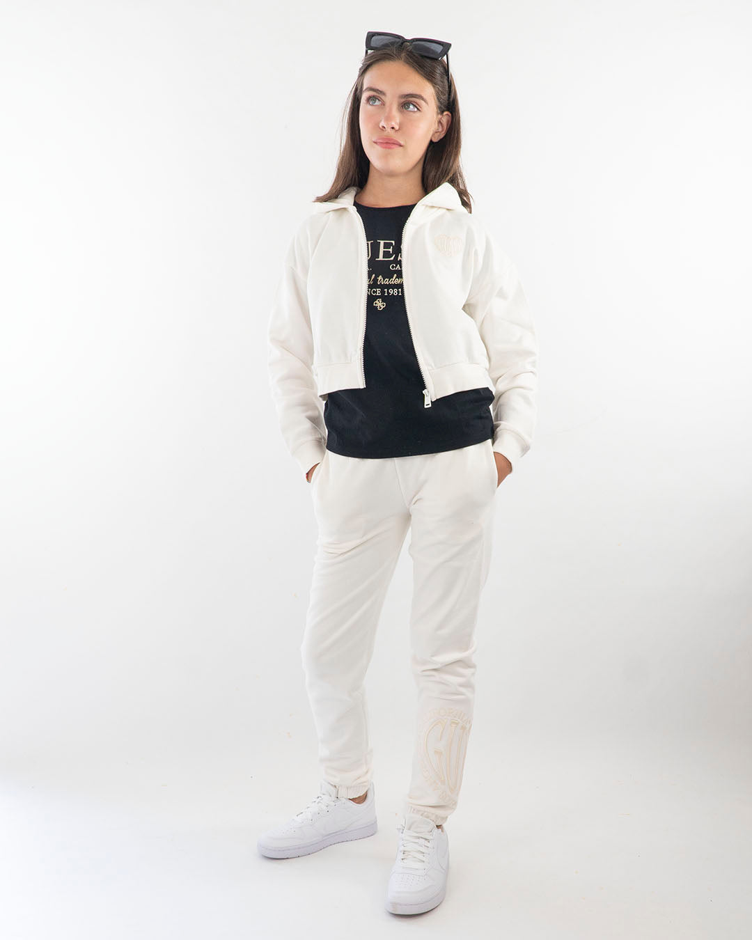 Felpa aperta a peso medio con zip e cappuccioGUESS