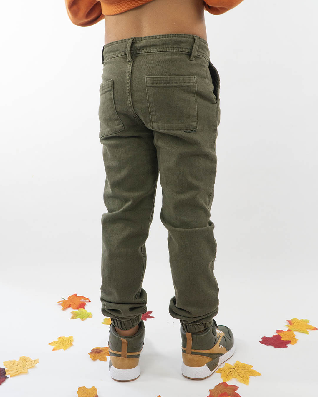 Pantaloni elasticizzati con elastico in caviglia