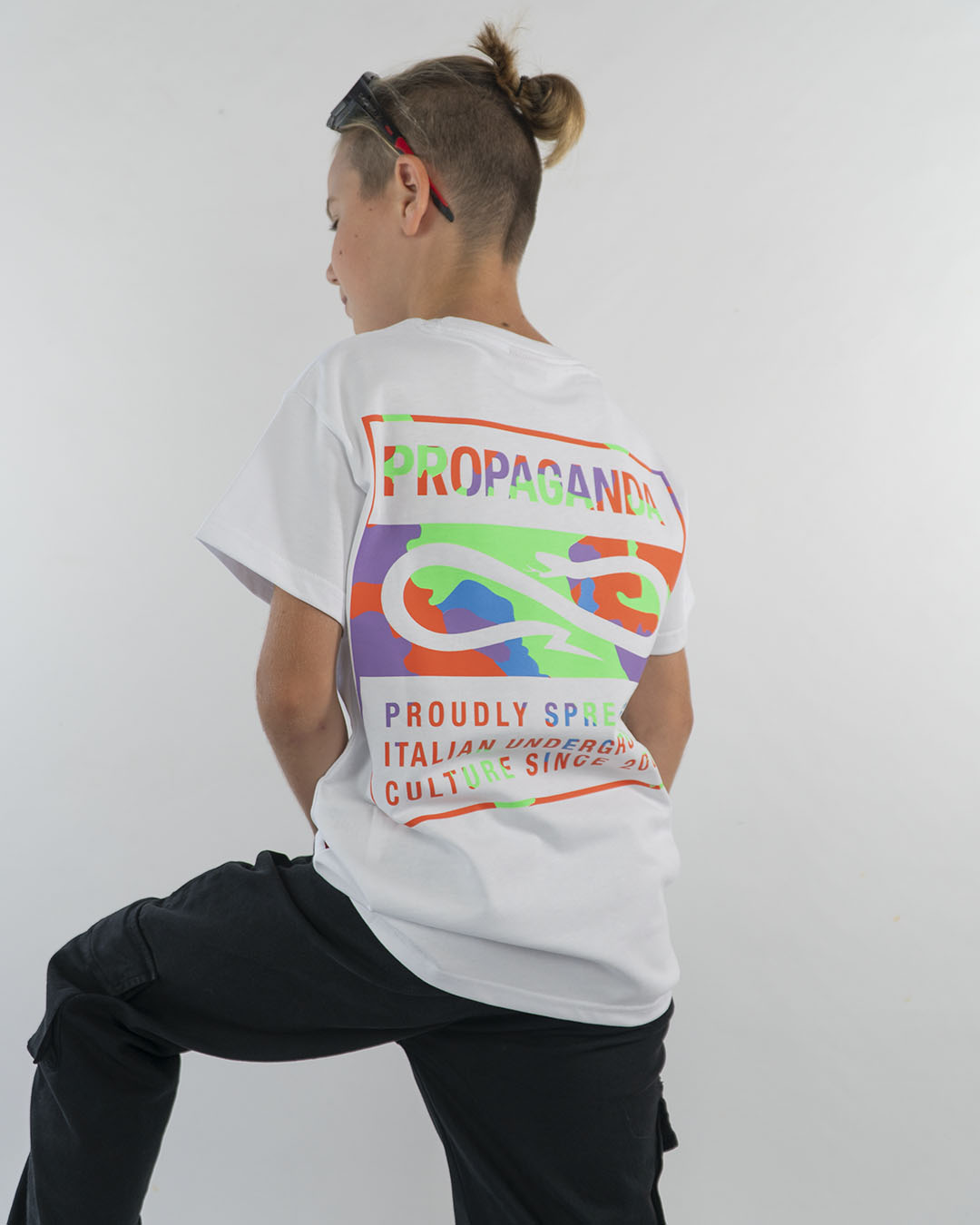 T-shirt con snake logo colorato PROPAGANDA