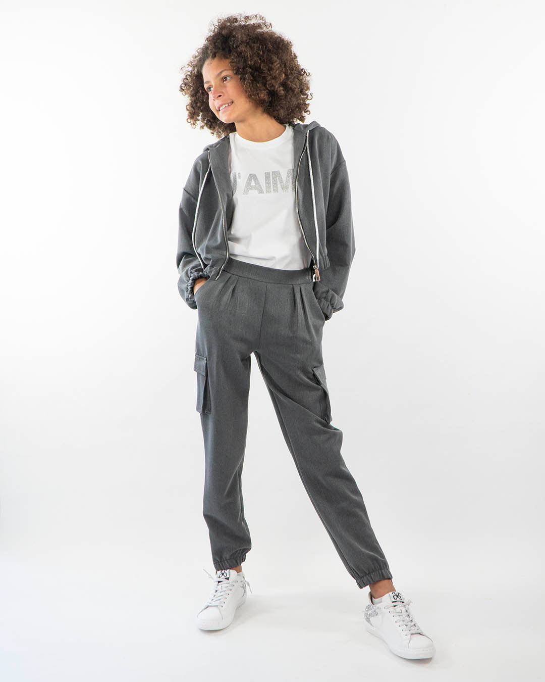 Pantalone cargo con pences