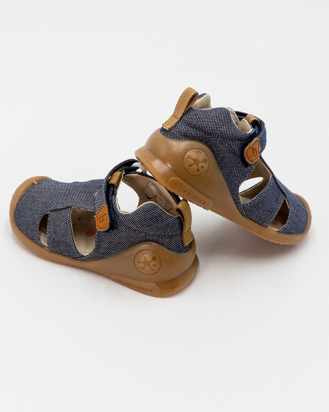 Sandalo in tessuto con punta rinforzataBIOMECANICS