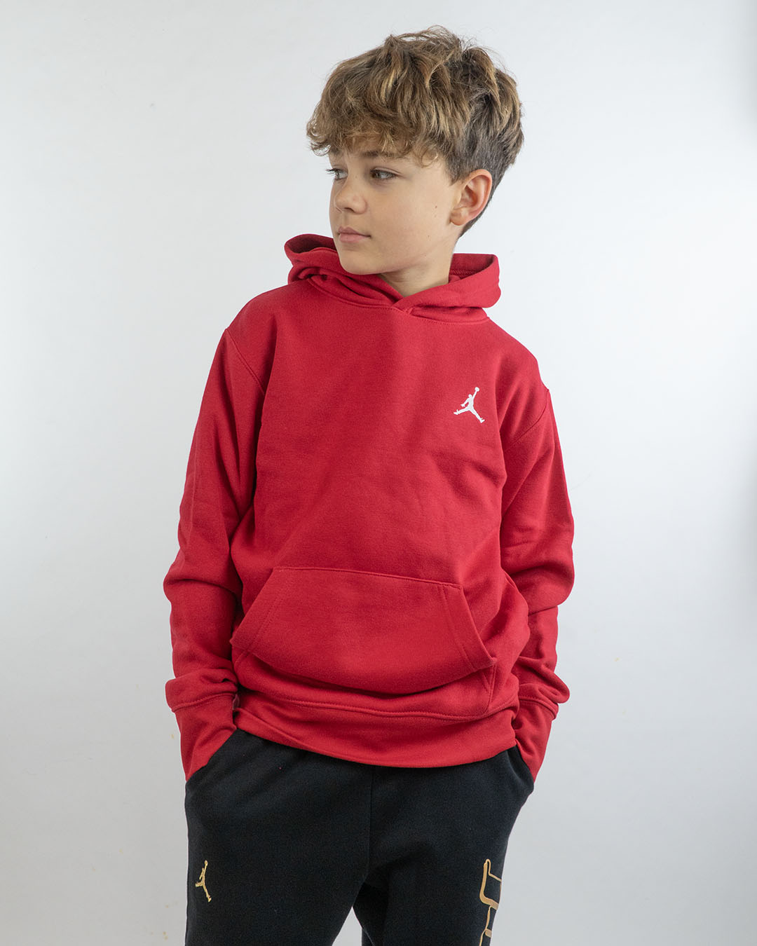 Felpa chiusa basica felpata con cappuccio JORDAN