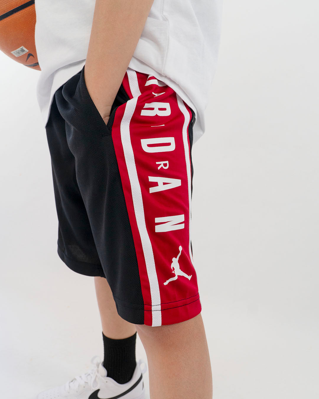 Pantaloncino leggero con scritta laterale JORDAN