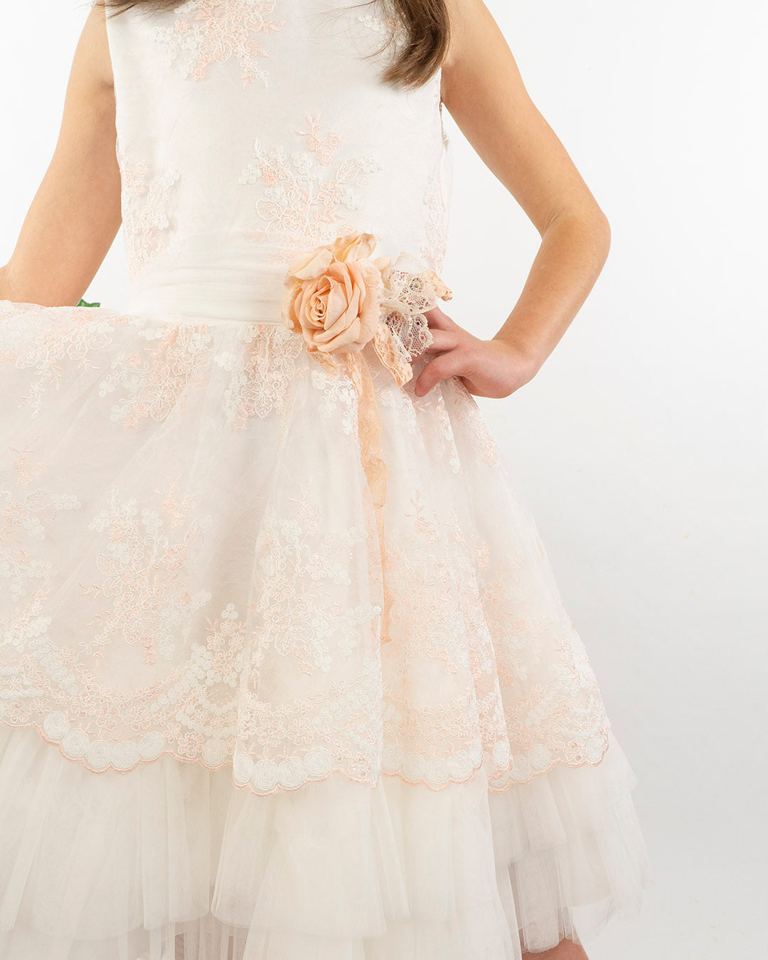 Abito con tulle a balze e pizzo ricamato Mimilù