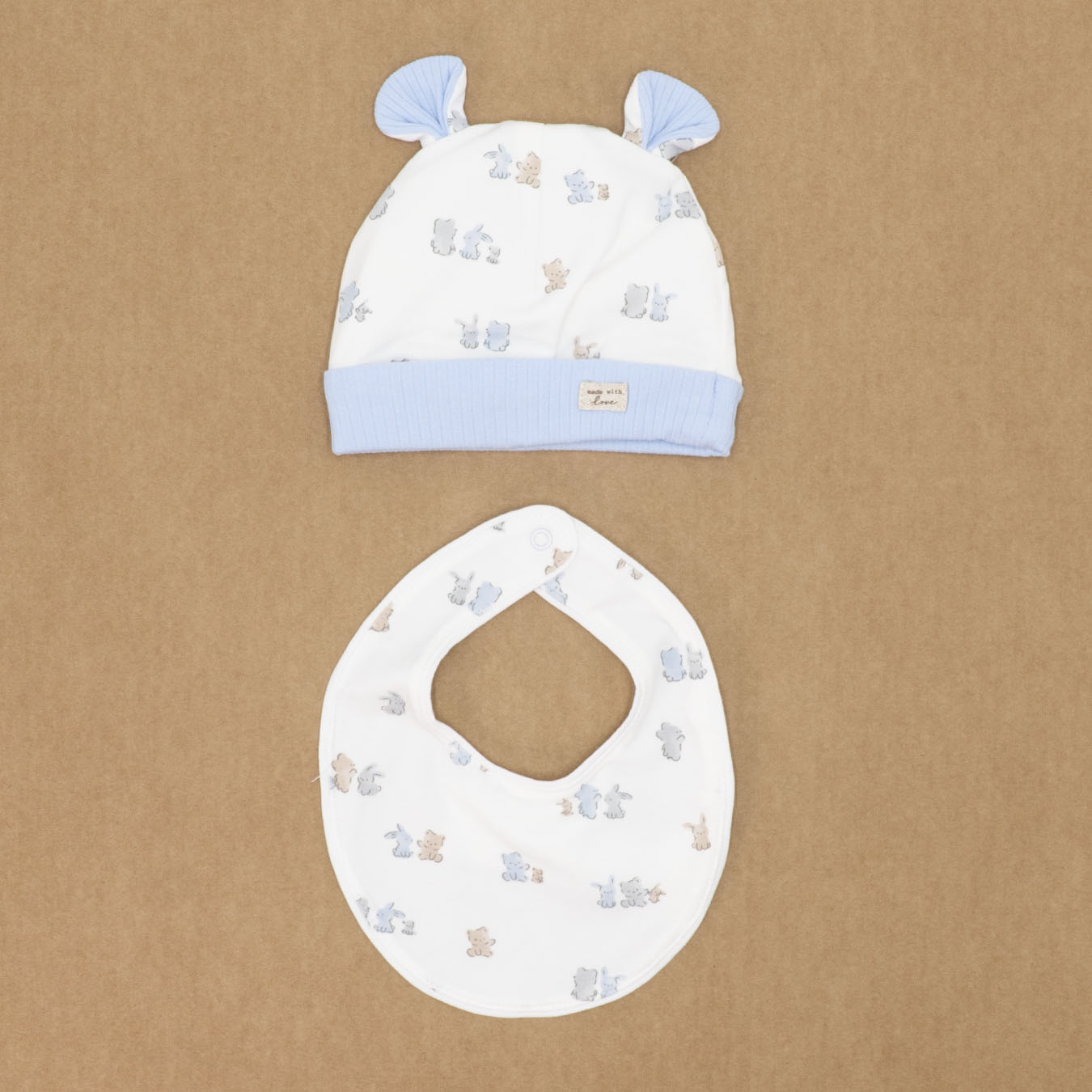 Completo con tutina, bavaglia e cappellino MAYORAL