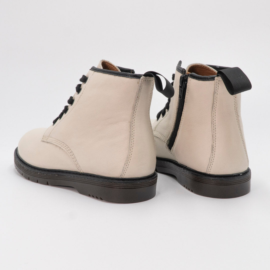 Anfibio in pelle con lacci e zip GRUNLAND