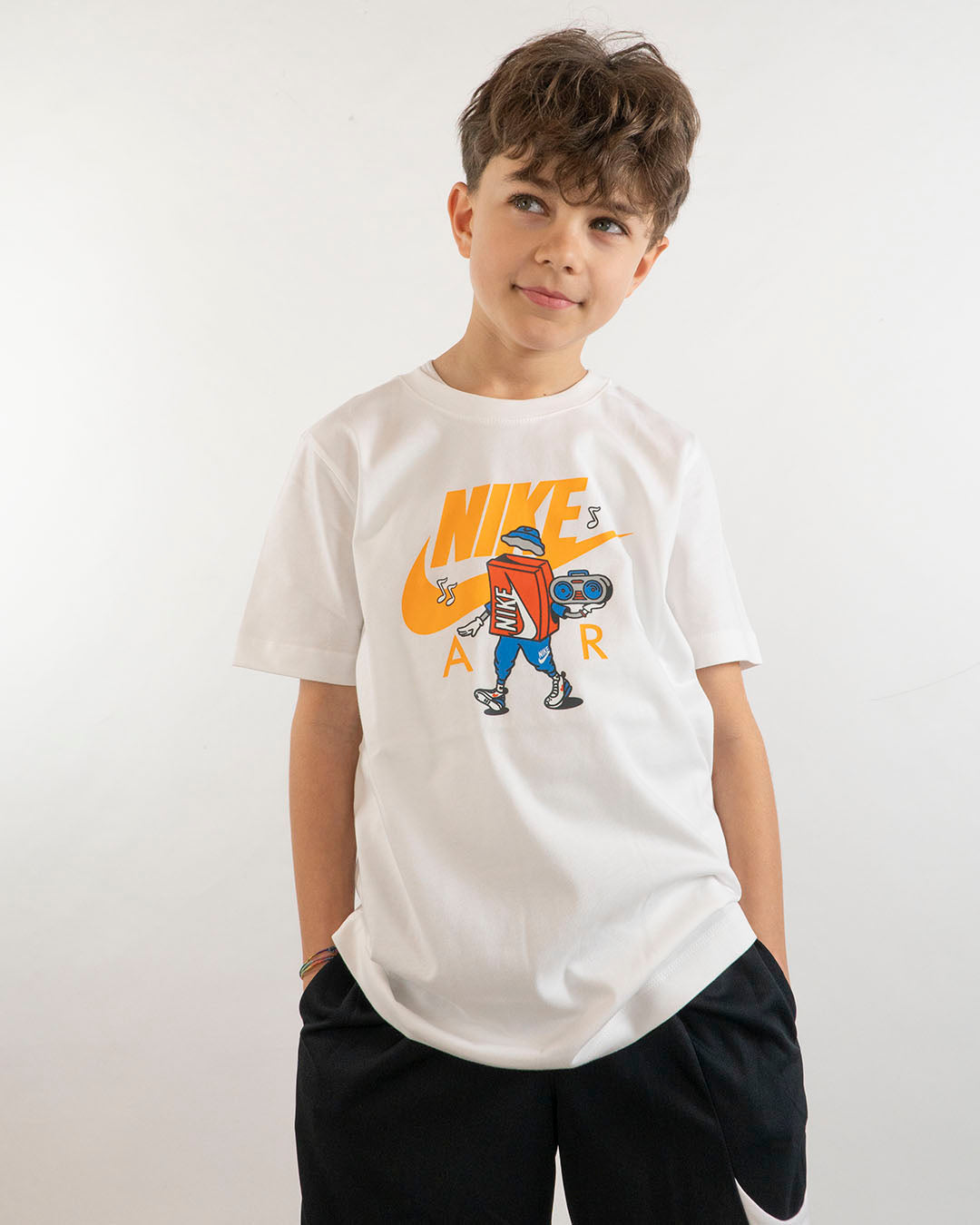 T-shirt manica corta con logo musicale NIKE