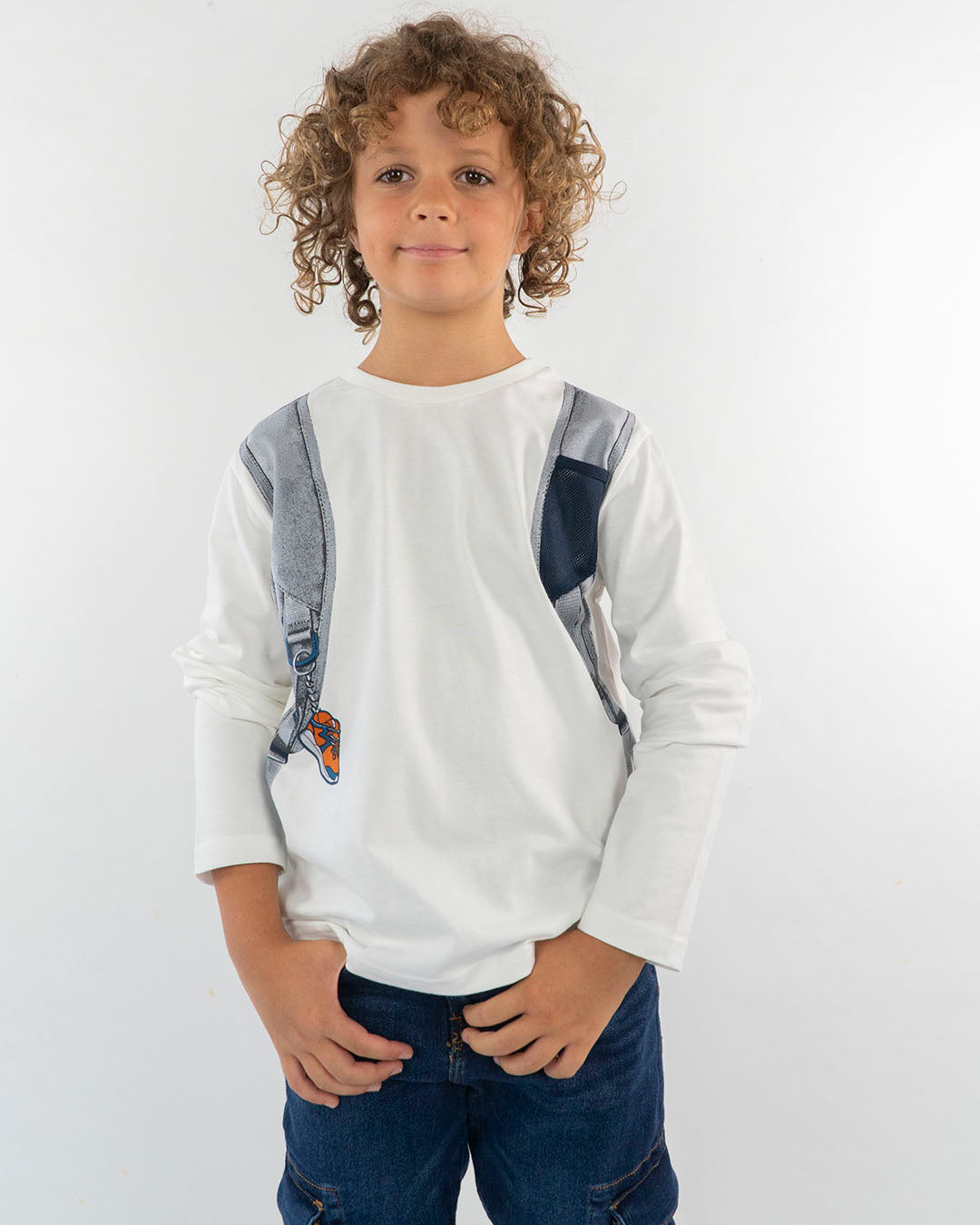 T-shirt manica lunga con stampa zaino MAYORAL