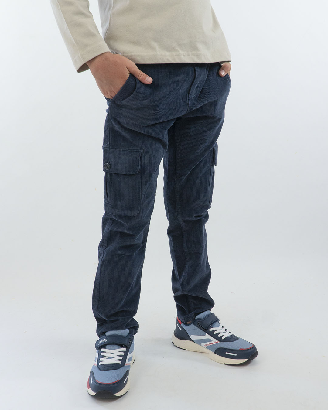 Pantaloni cargo in velluto rigato MAYORAL