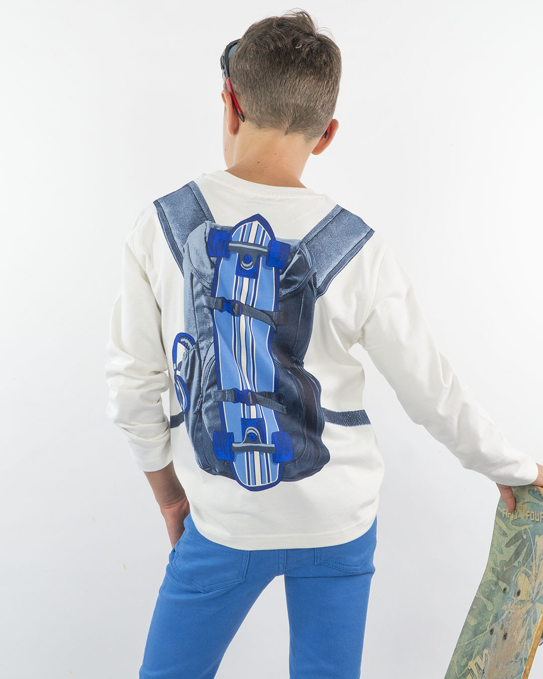 T-shirt manica lunga con finto zaino MAYORAL