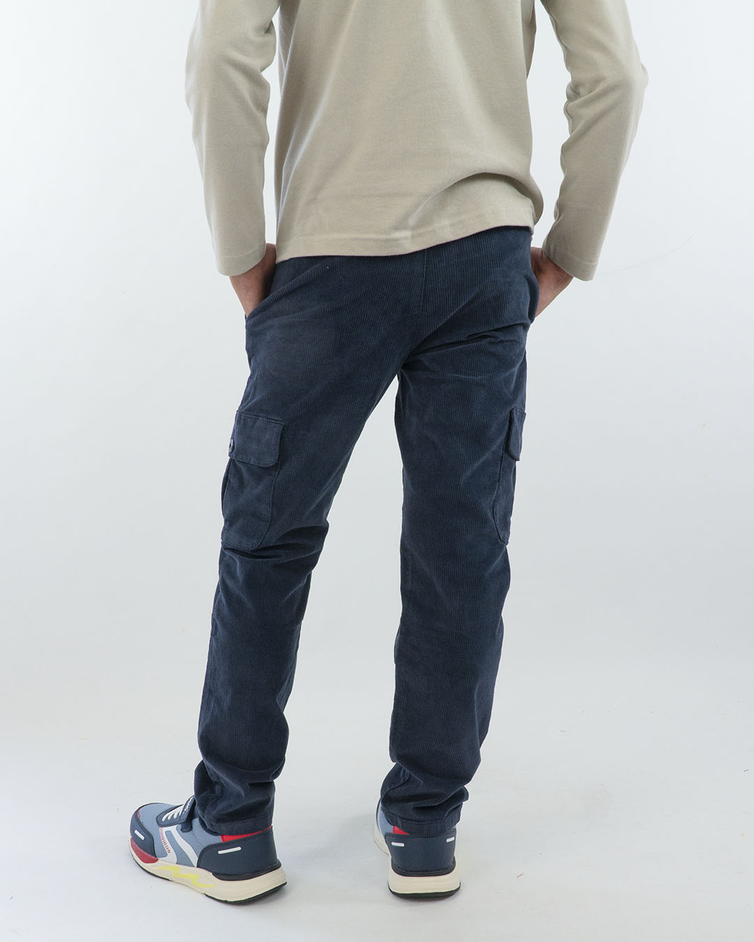 Pantaloni cargo in velluto rigato MAYORAL