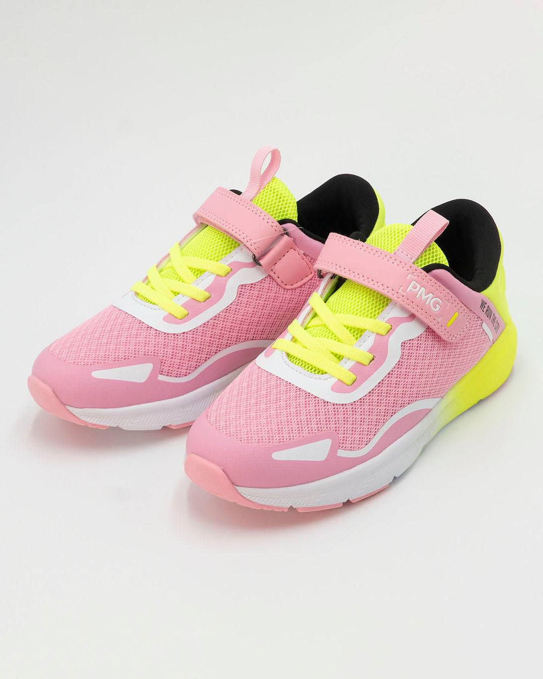 Scarpe con inserti giallo fluo PRIMIGI