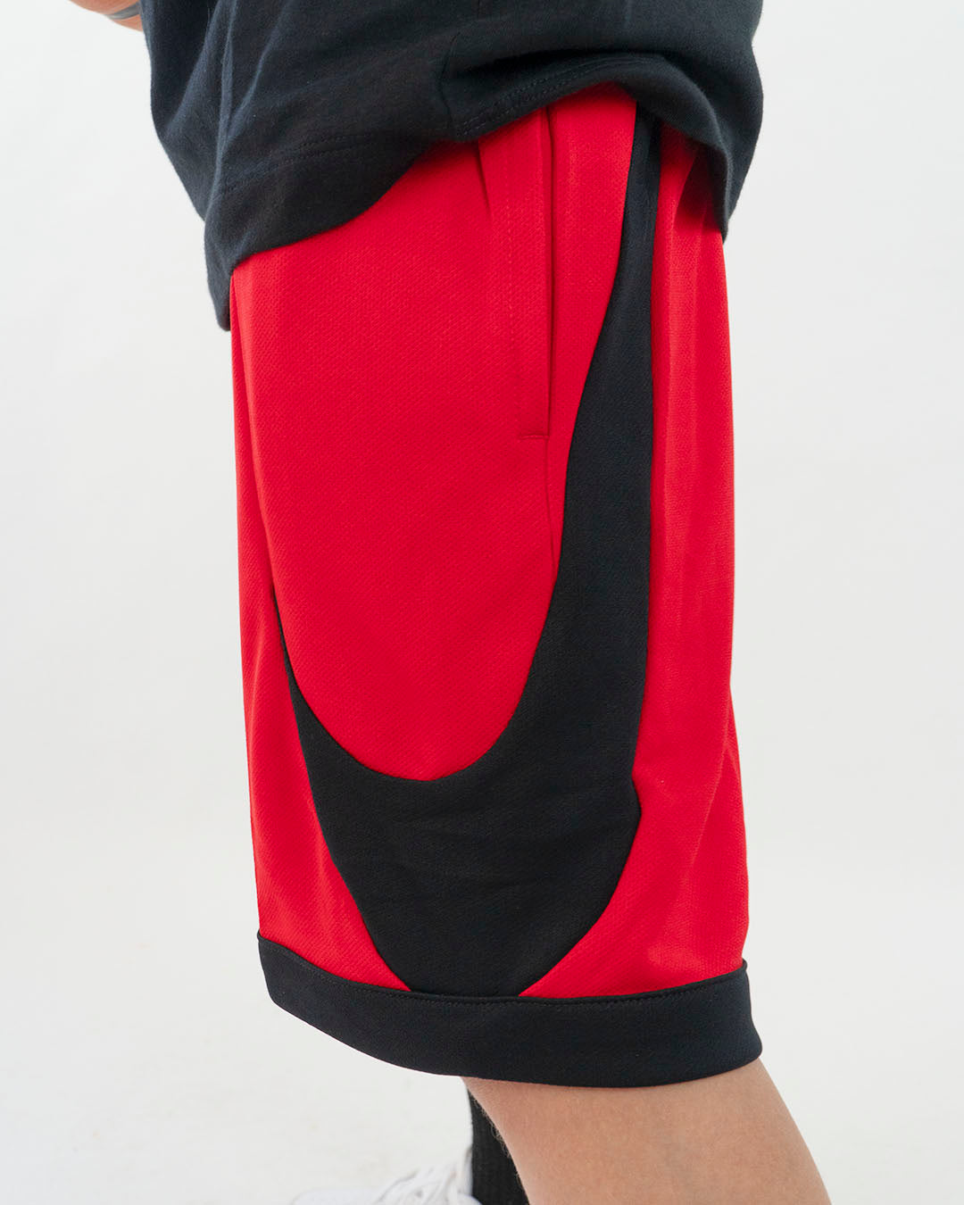Pantaloncino bicolor in tessuto tecnico NIKE