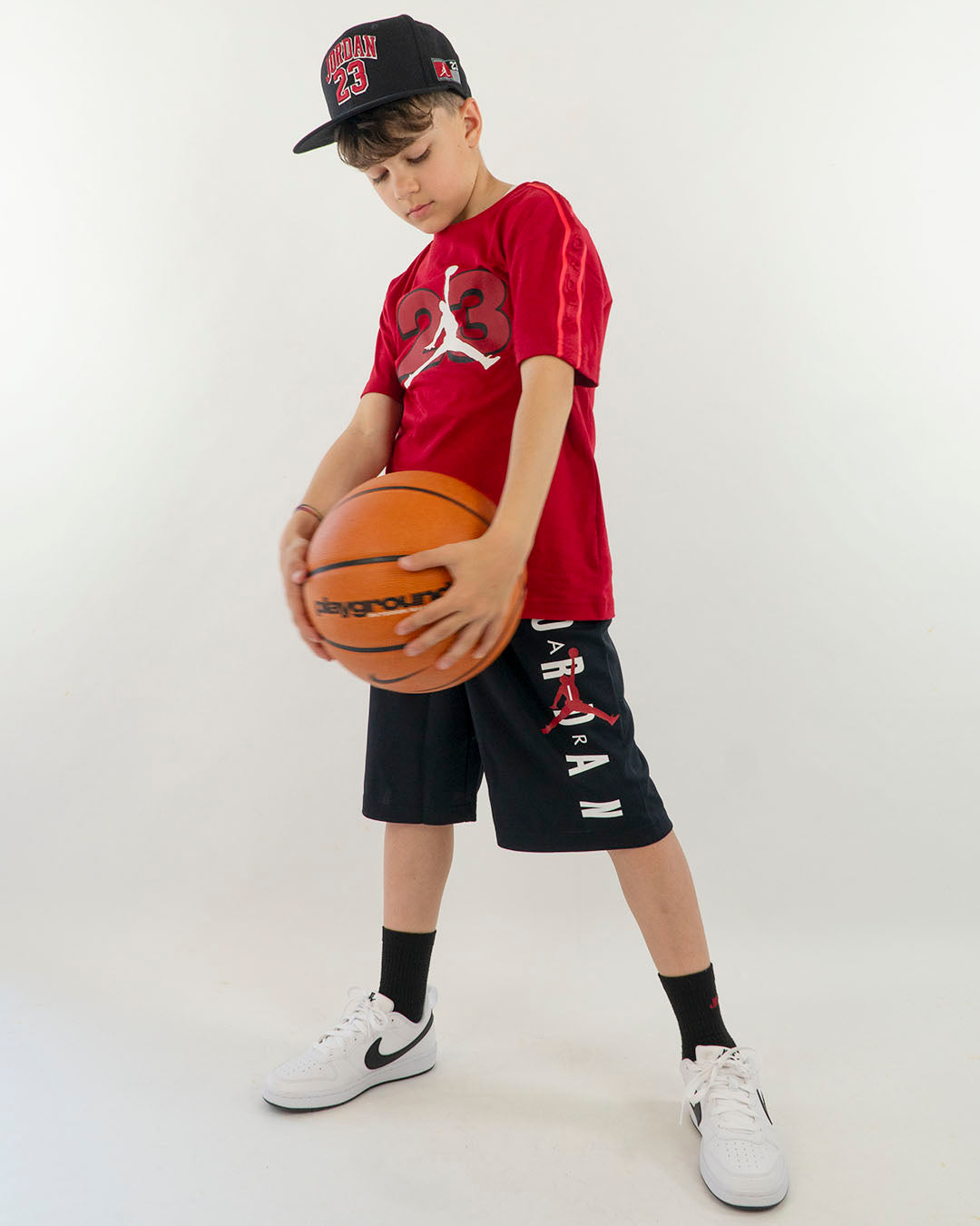 Cappello con visiera e con numero JORDAN