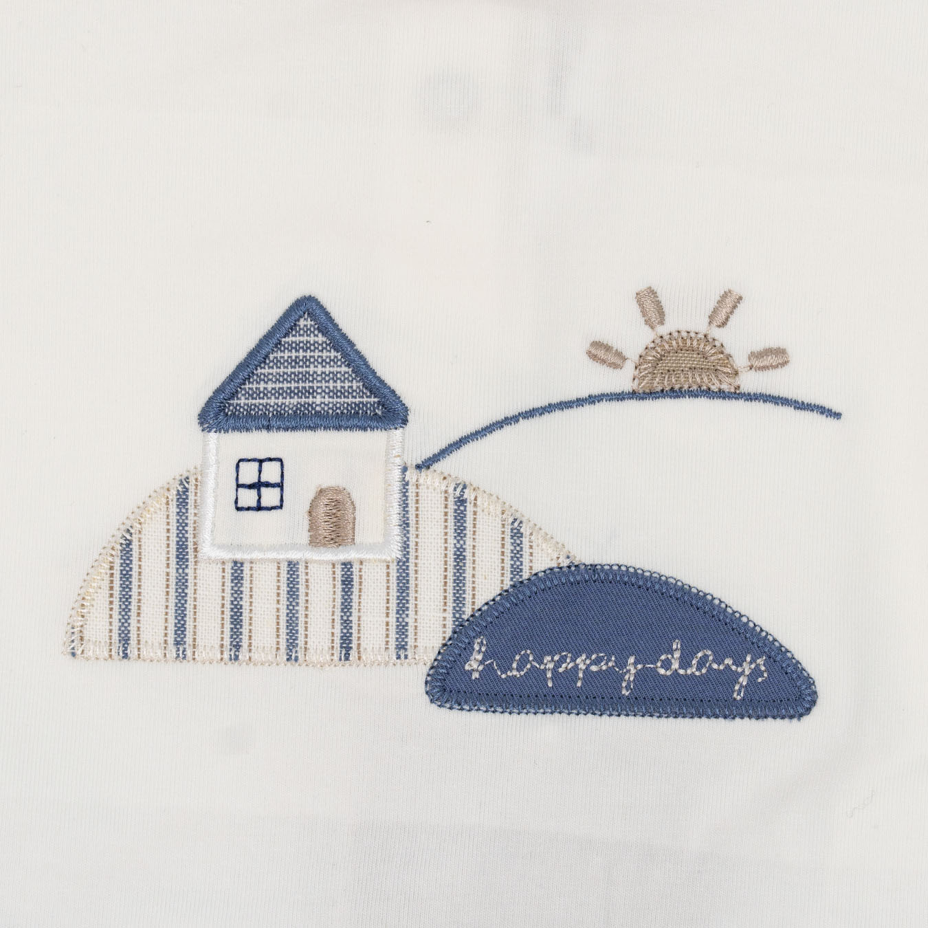 Completo di bermuda e t-shirt con casetta MAYORAL