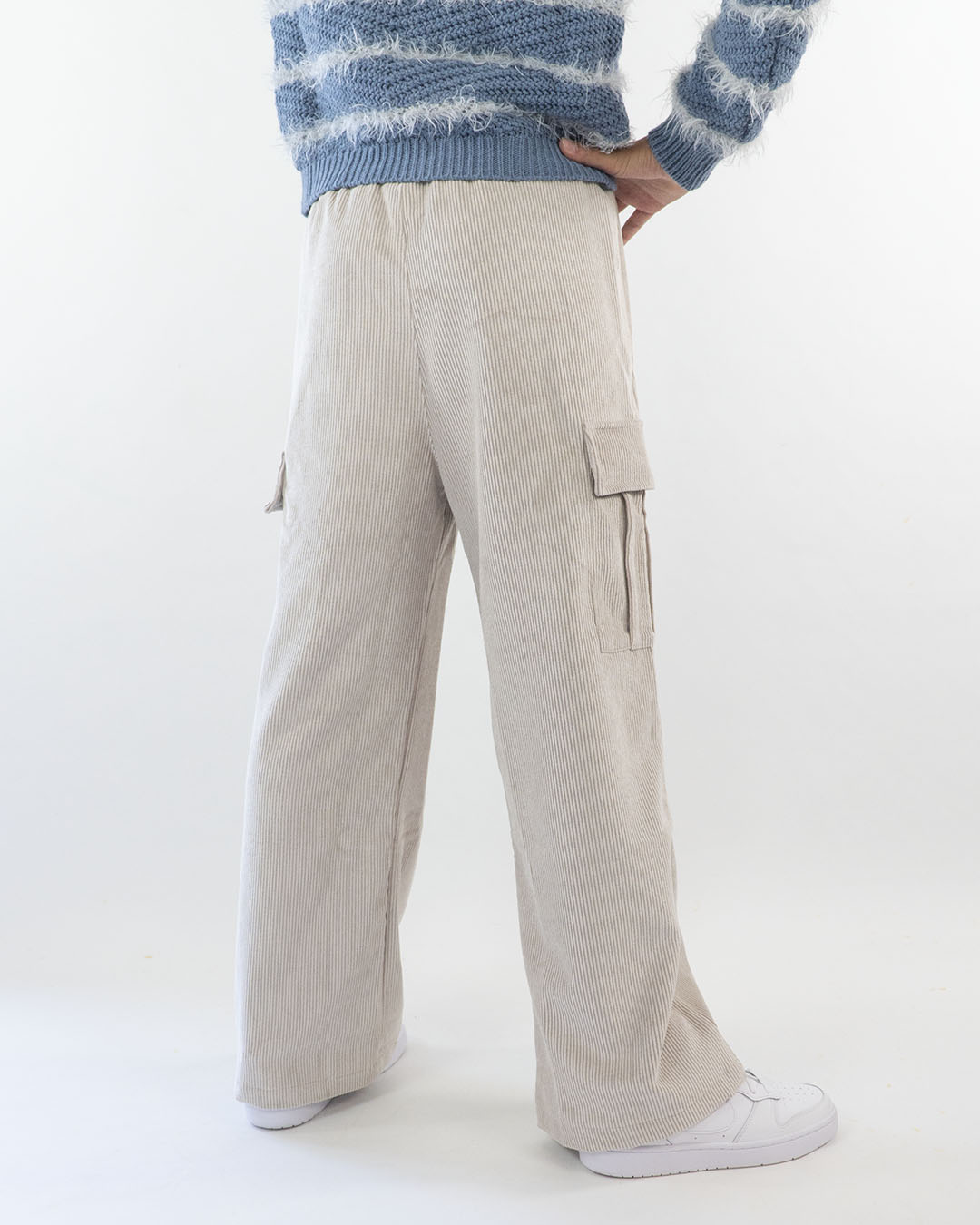 Pantaloni cargo larghi in velluto rigato PLEASE