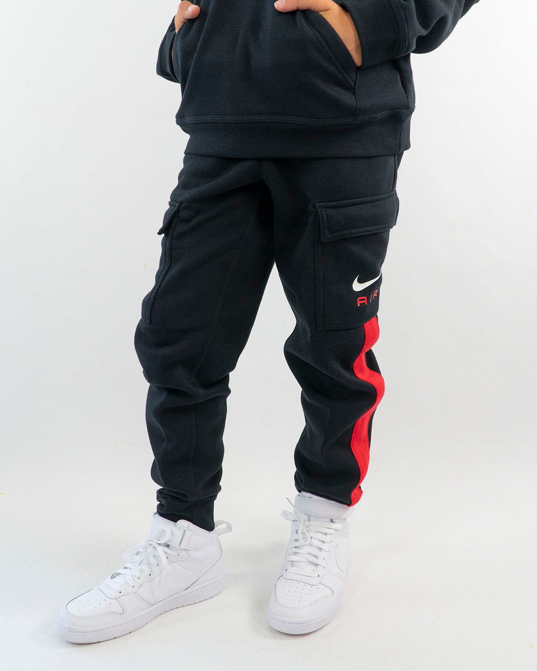 Pantaloni cargo con scritta laterale NIKE - Main Image