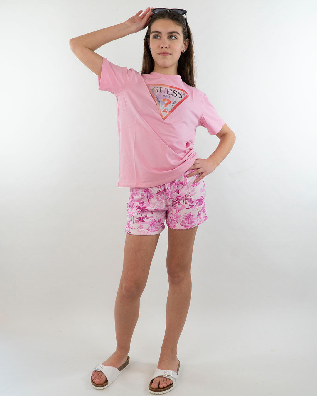 T-shirt lunga con logo gommato effetto otticoGUESS