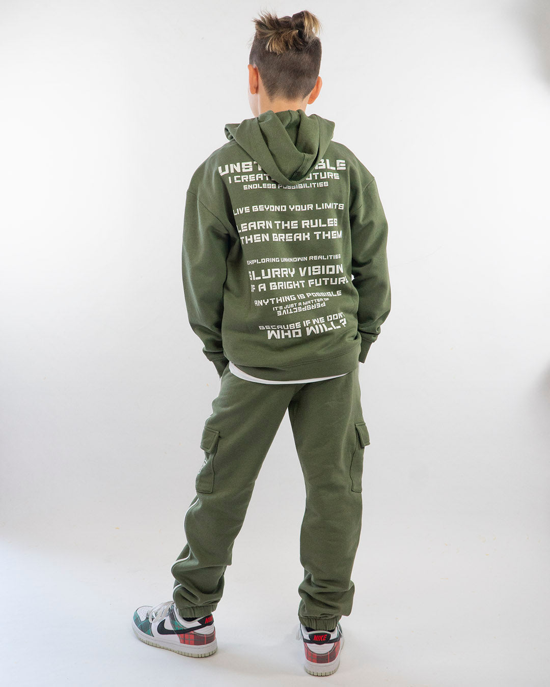 Tuta bicolor felpata con pantaloni cargo I DO