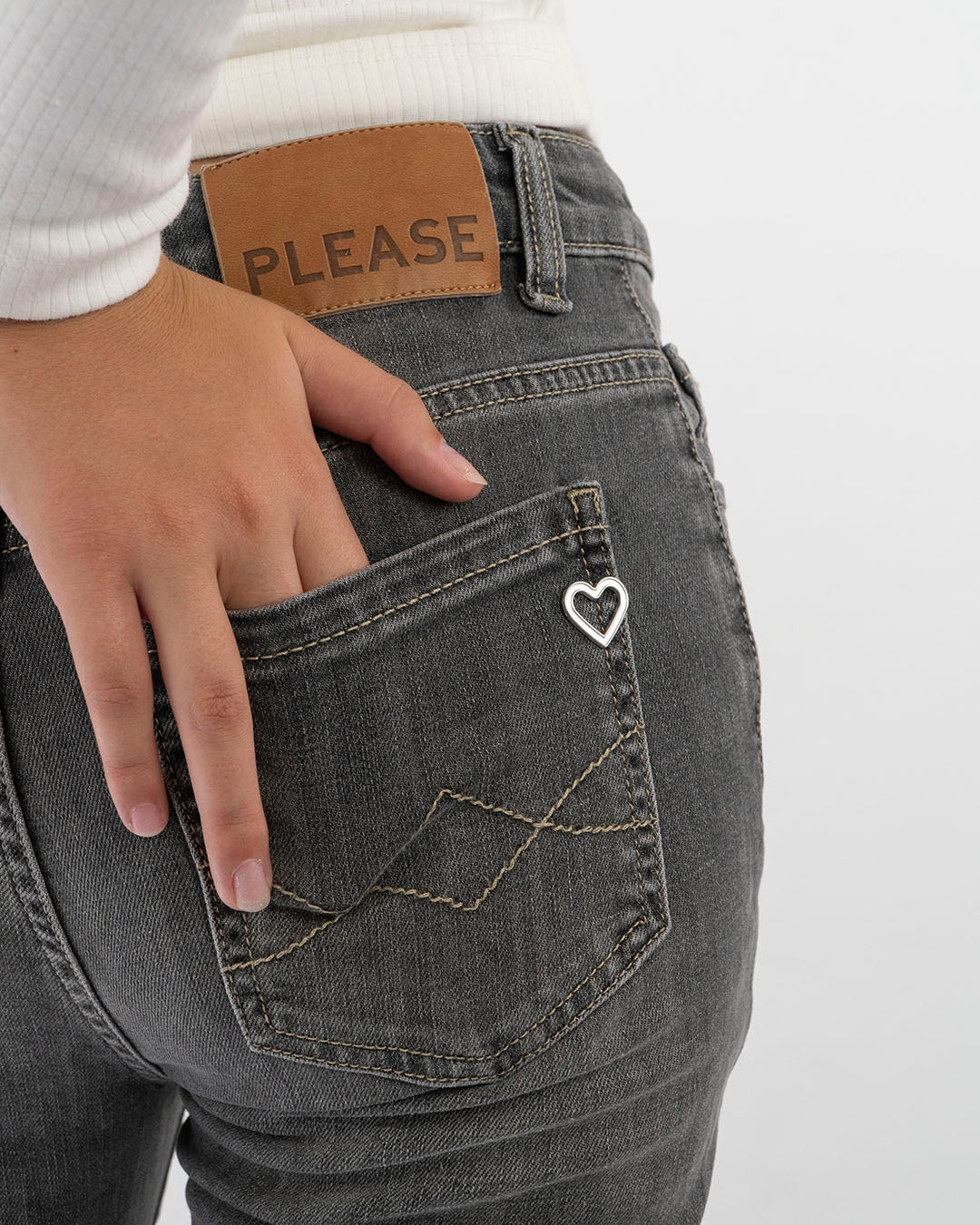 Jeans a zampa Please