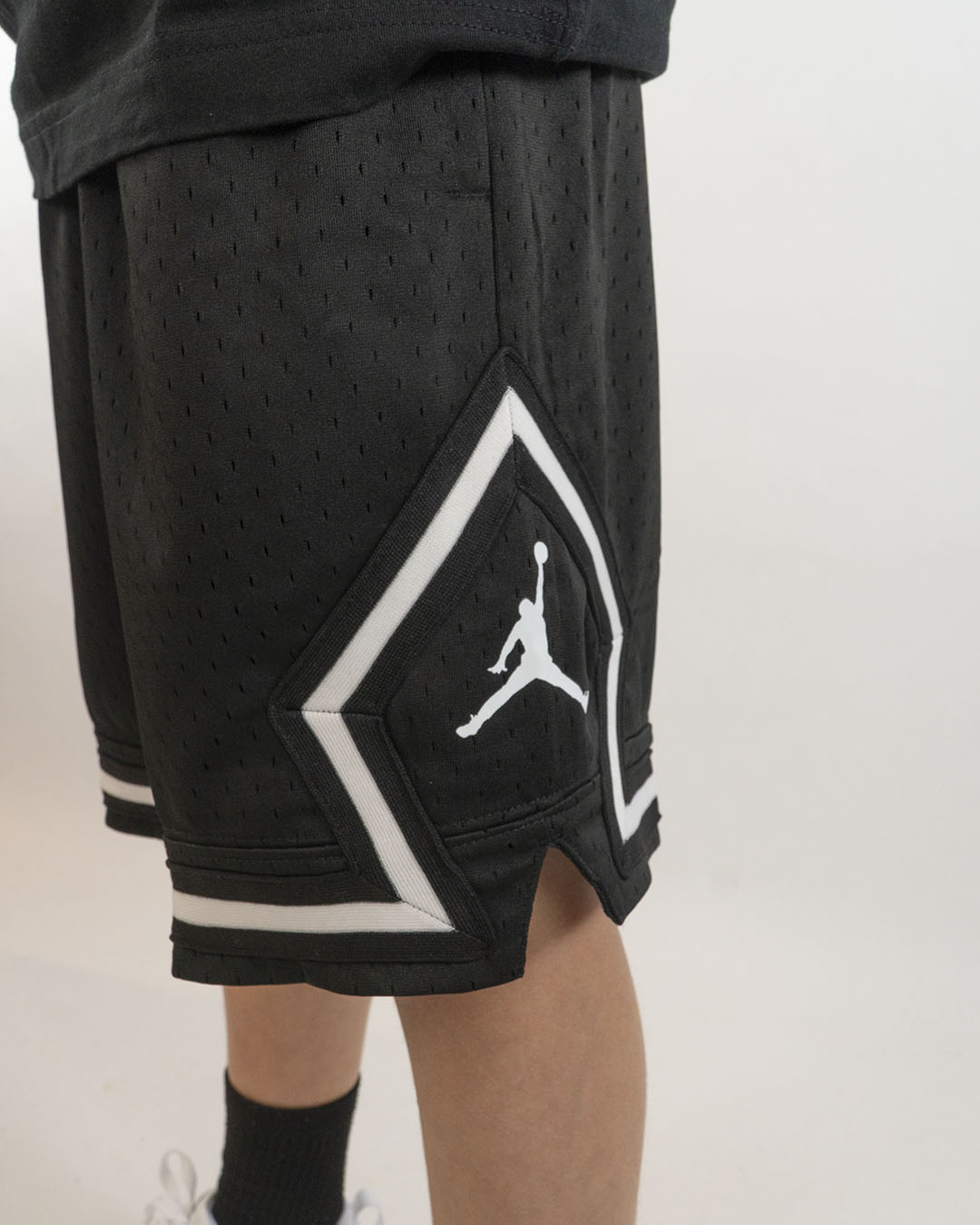 Pantaloncino con bordi a contrasto JORDAN