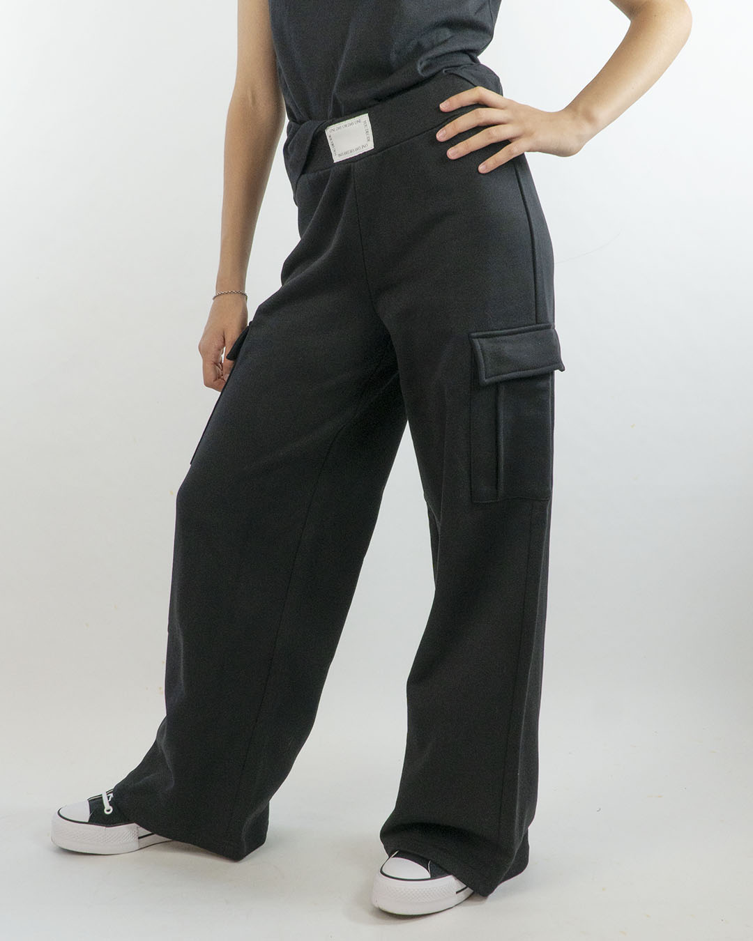 Completo 3 pz.con t-shirt, felpa e panta cargo IDO
