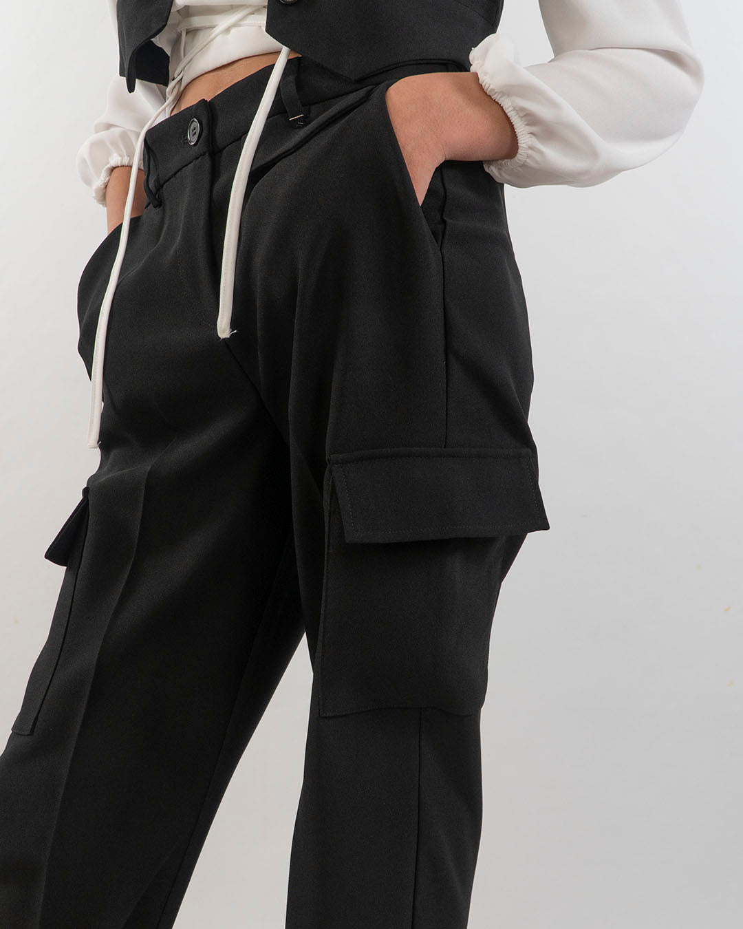 Pantaloni cargo con risvoltino