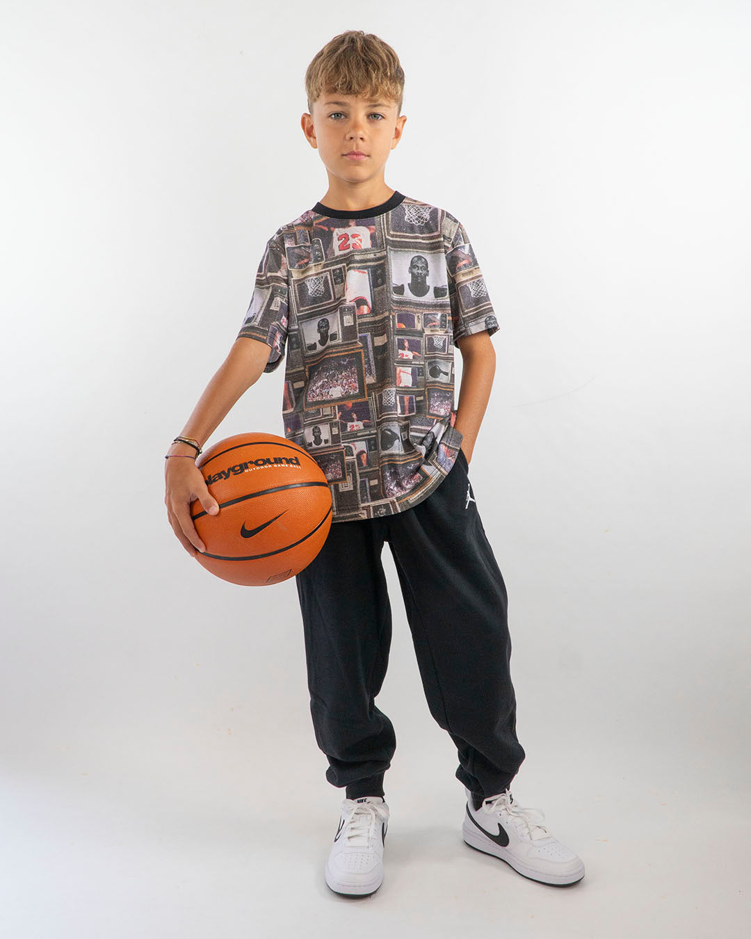 T-shirt manica corta con multischermi JORDAN