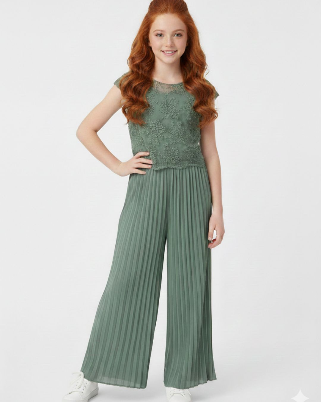 Tuta plissettata MAYORAL