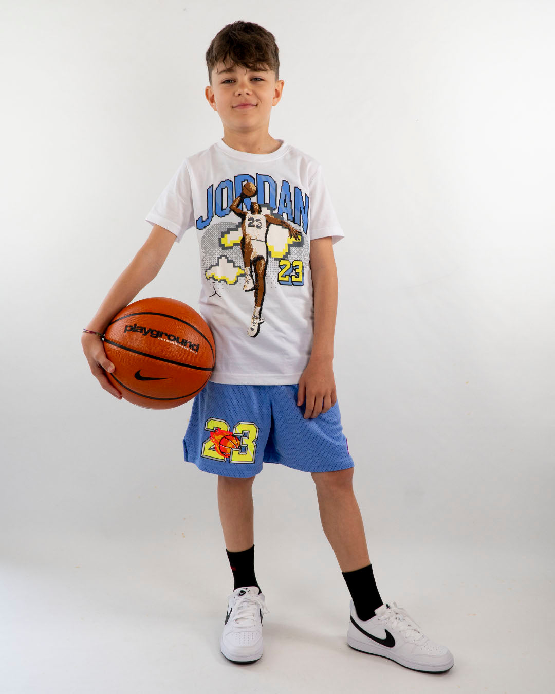 T-shirt con stampa in pixel art JORDAN