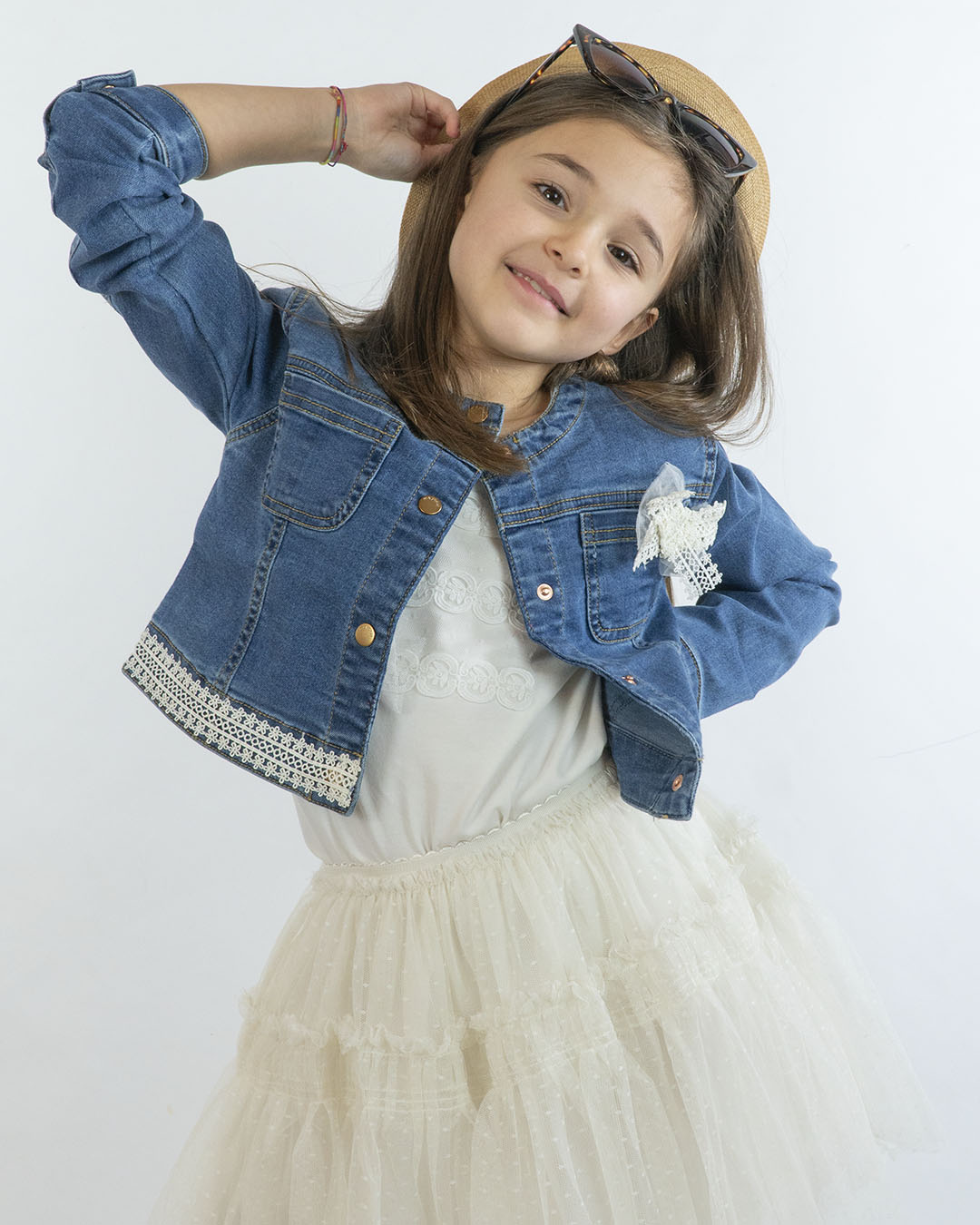 T-shirt con applicazioni e fiocco in pizzo MAYORAL