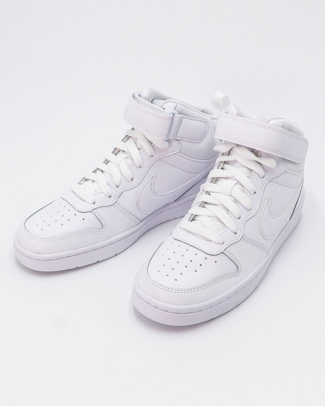 Scarpe bianche alte con laccio e strappo NIKE