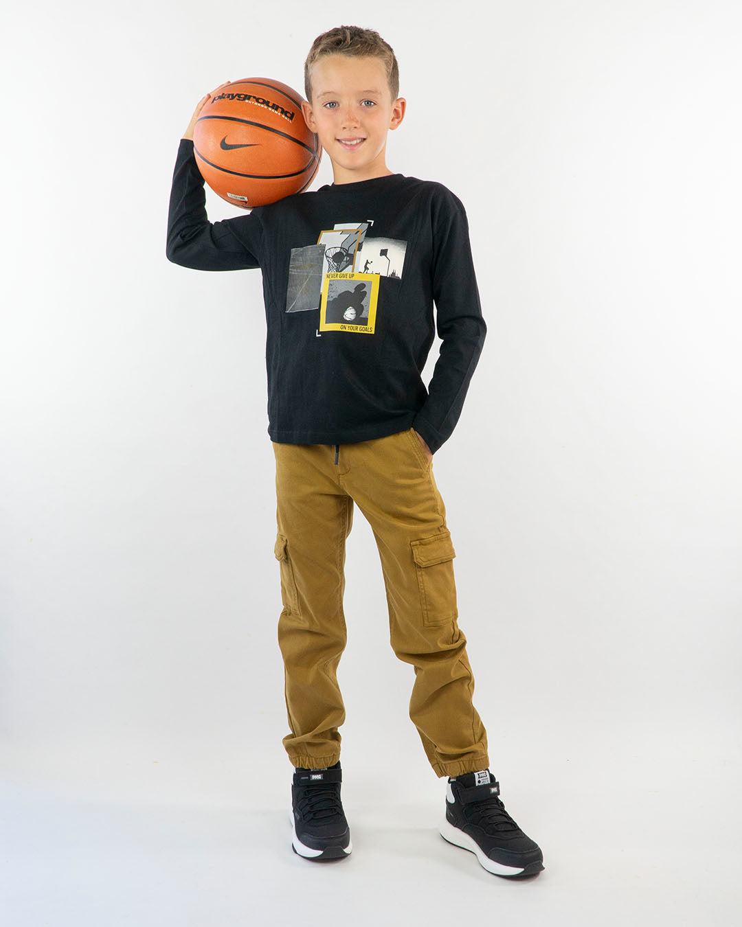 T-shirt manica lunga con stampa basket MAYORAL