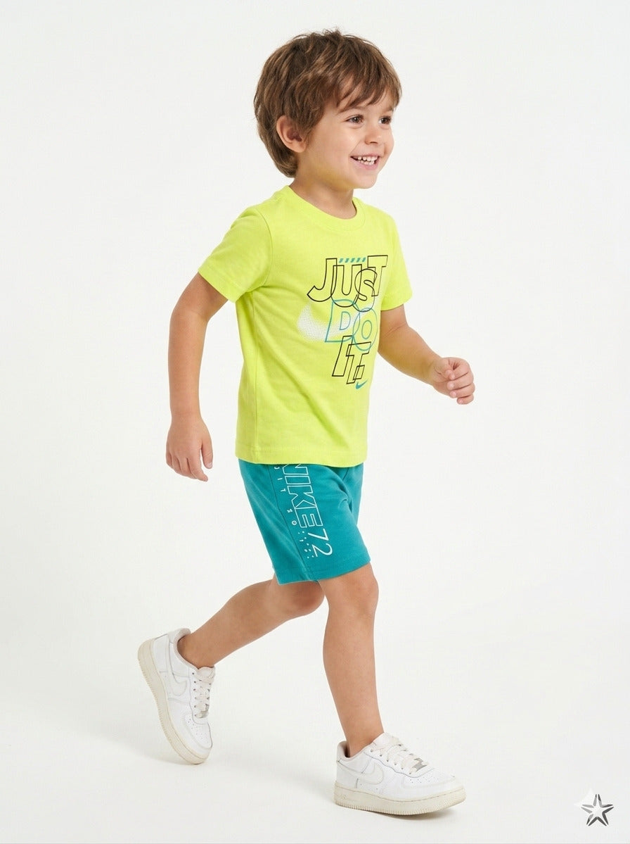 Completo 2 pz. con t-shirt fluo  NIKE