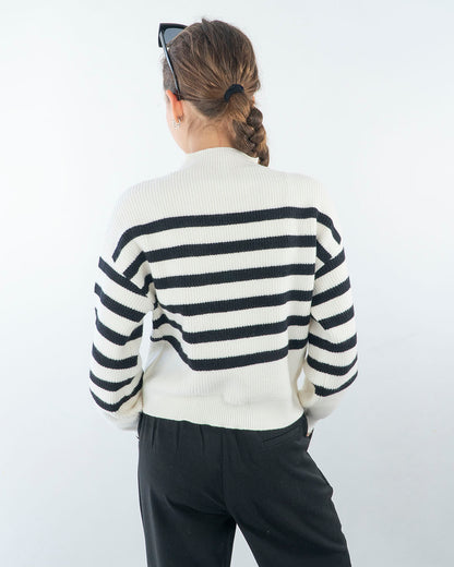 Maglione a righe con collo a lupetto  I DO