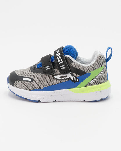 Scarpa runner con strappi