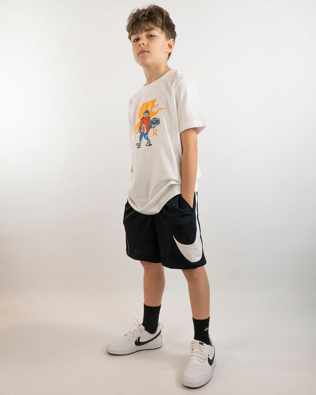 T-shirt manica corta con logo musicale  NIKE
