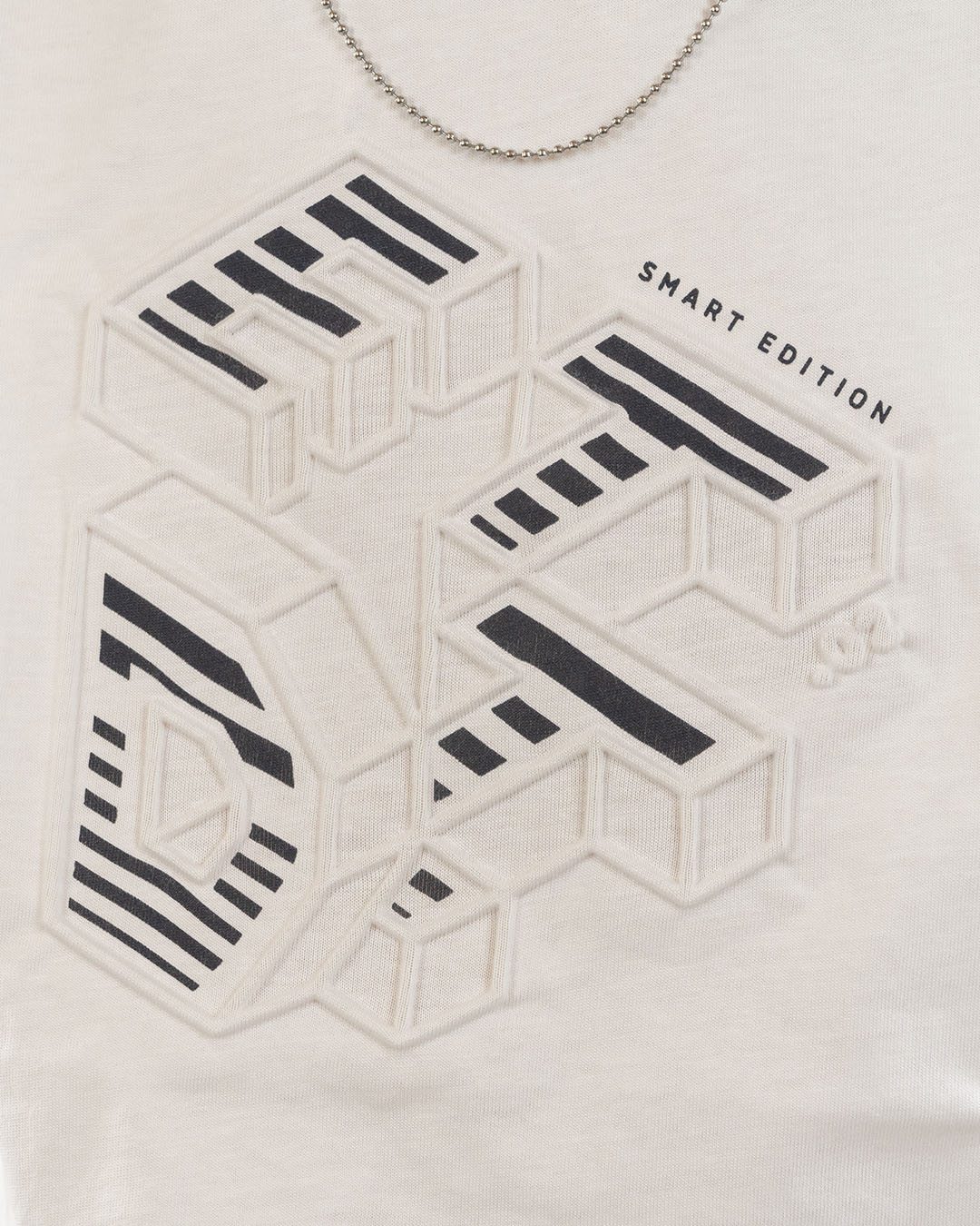 T-shirt manica corta con stampa in rilievo