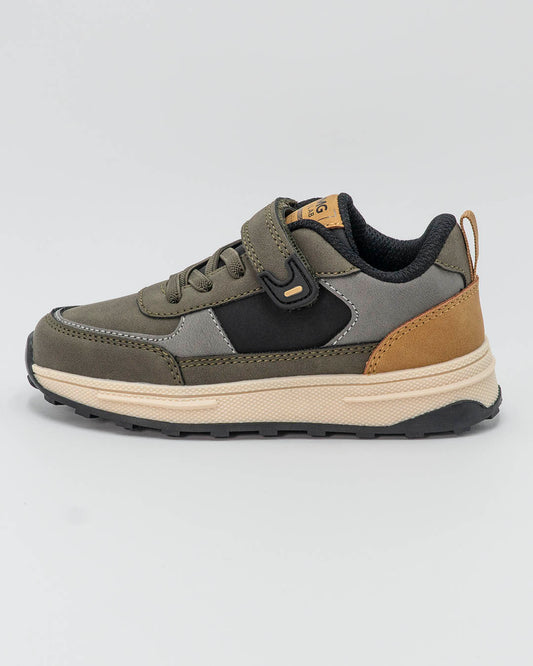 Scarpe in ecopelle con inserti multicolor PRIMIGI