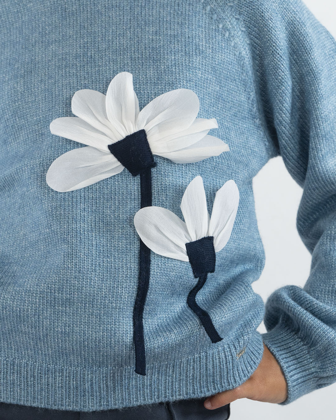 Maglione con fiori applicati MAYORAL