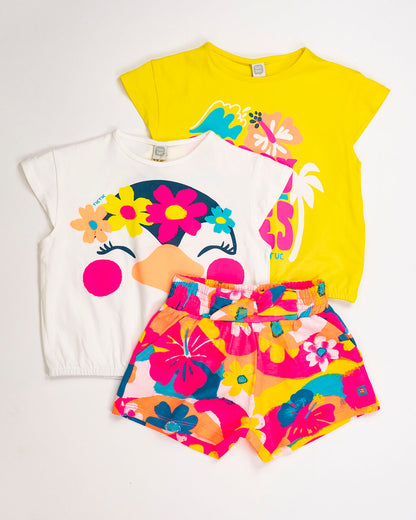 Completo con 2  t-shirt + shorts