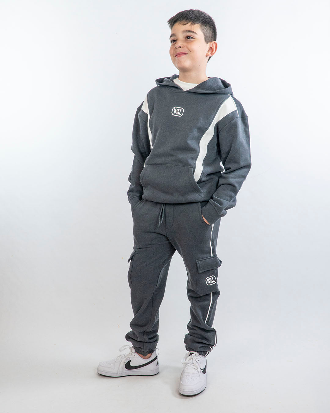 Tuta felpata bicolor con pantaloni cargo I DO