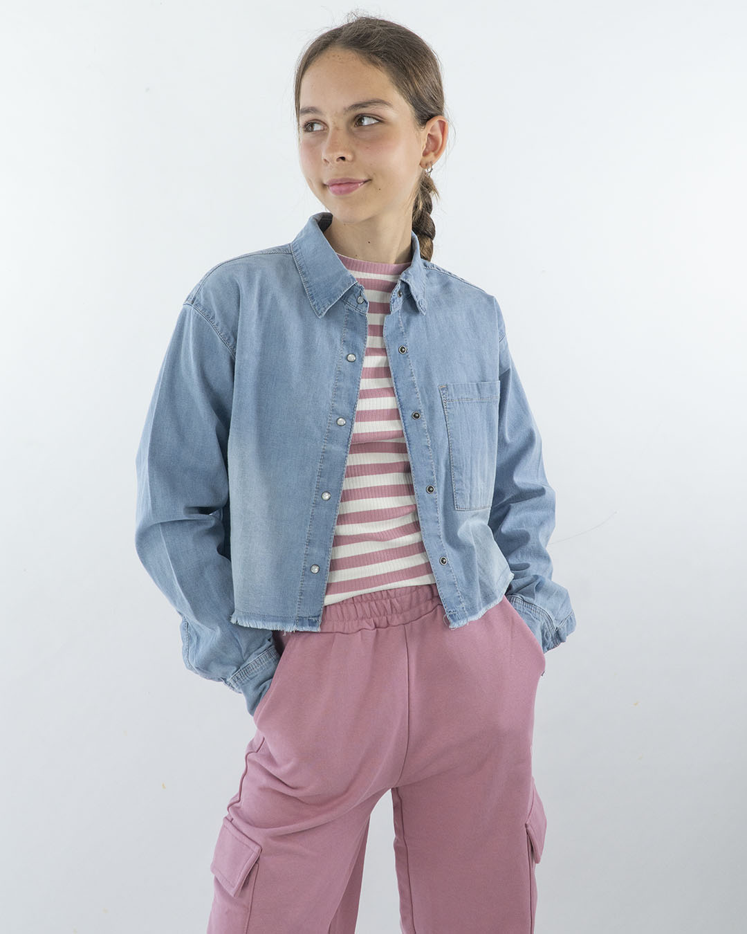 Camicia in jeans sfrangiato corta e larga I DO