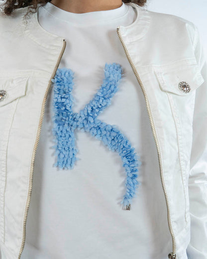T-shirt elasticizzata con logo a petali KOCCA