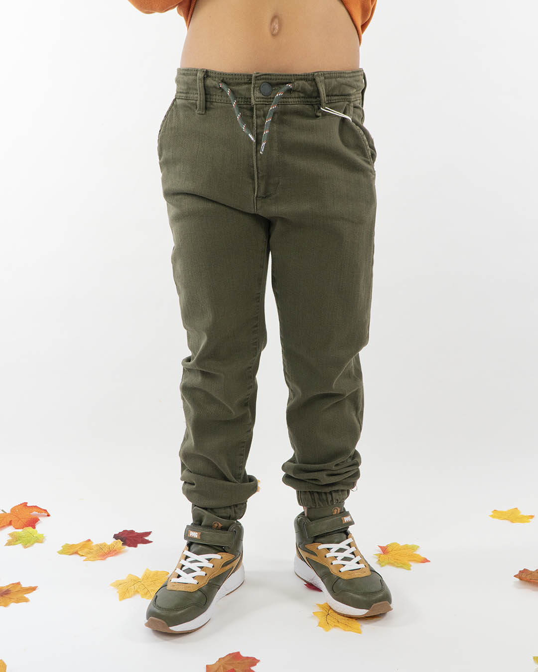 Pantaloni elasticizzati con elastico in caviglia