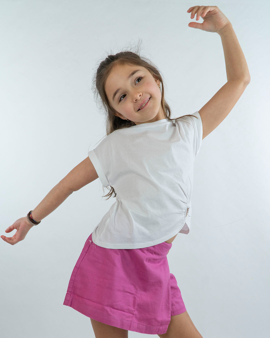 T-shirt con foro a cuore sul fianco MAYORAL