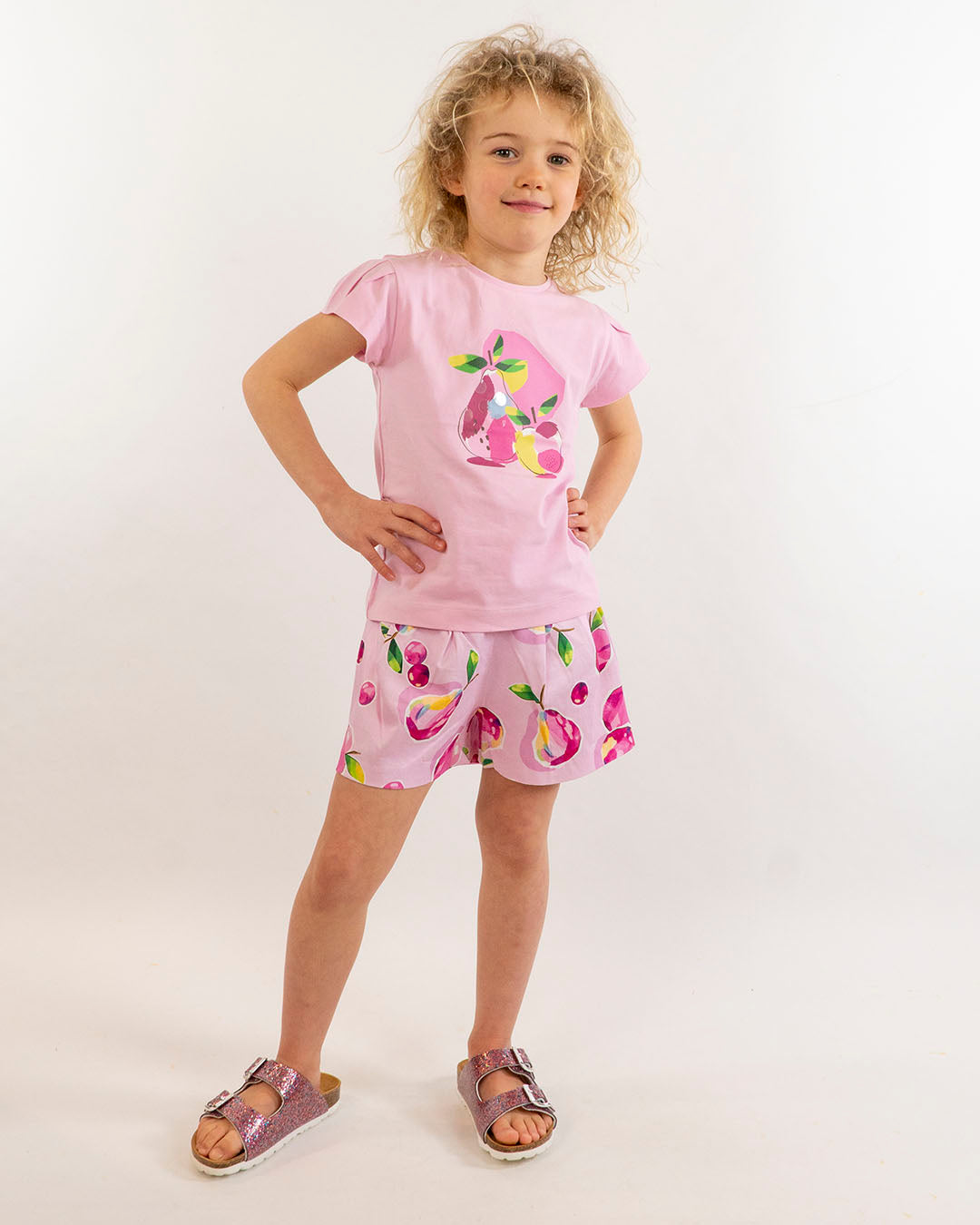 Shorts in tessuto con frutta MAYORAL