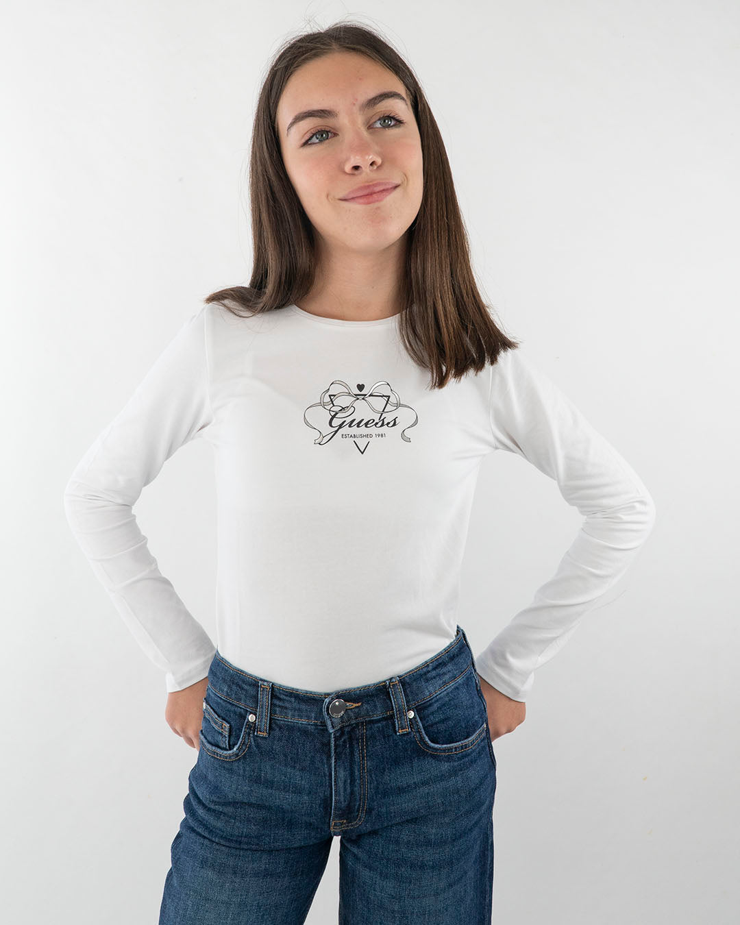 T-shirt manica lunga con logo infiocchettato GUESS